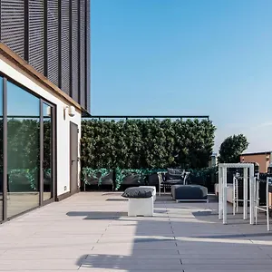 Easyhomes-central Tower Appartamento Milano